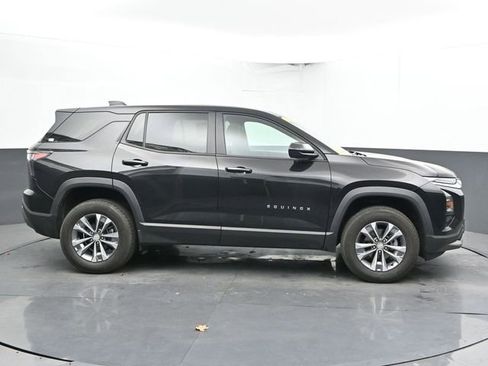 Used 2025 Chevrolet Equinox LT AWD/4WD image 12