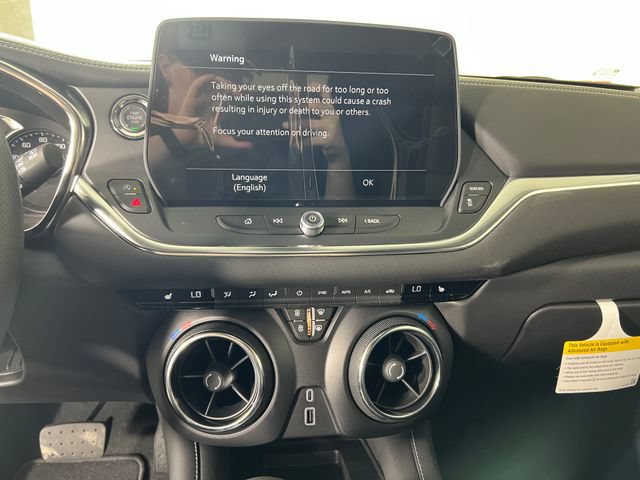 New 2026 Chevrolet Blazer LT w/ Convenience Package FWD image 17
