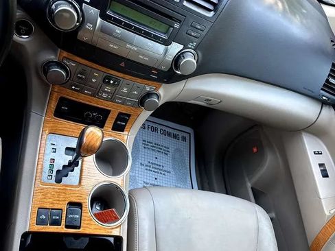 Used 2008 Toyota Highlander Limited AWD/4WD image 20