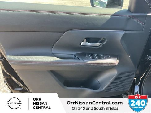 New 2025 Nissan Kicks SR w/ SR Premium Package image 16