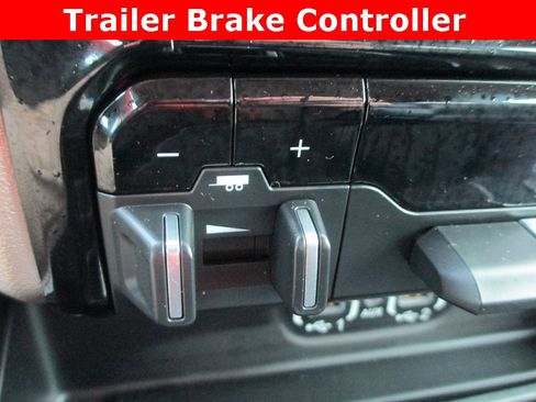 Used 2020 RAM 1500 Laramie image 17