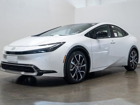 New 2026 Toyota Prius Plug-In Hybrid image 3