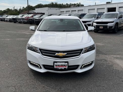 Used 2019 Chevrolet Impala LT FWD image 8