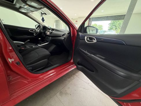 Used 2017 Nissan Sentra SR Turbo FWD image 22