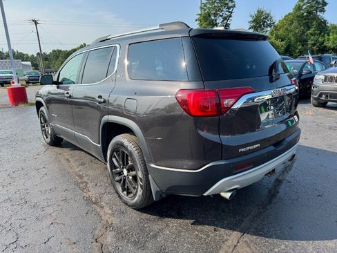 Used 2018 GMC Acadia SLT AWD/4WD image 3