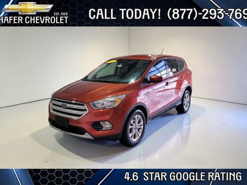 Used 2019 Ford Escape SE image 1