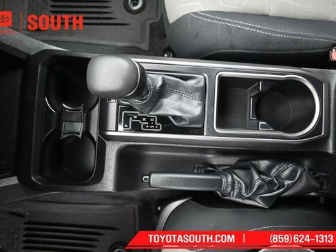 Used 2023 Toyota Tacoma TRD Sport AWD/4WD image 20