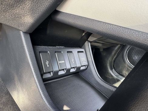 Used 2018 Honda HR-V EX image 35