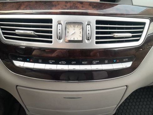 Used 2011 Mercedes-Benz S 550 image 14