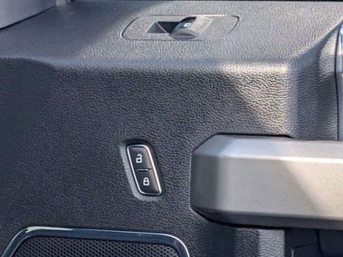 Used 2020 Ford F250 Lariat w/ Lariat Value Package image 50