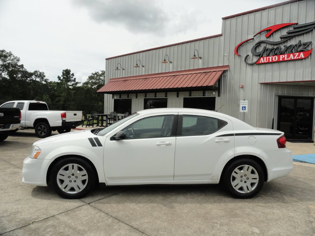 Used 2014 Dodge Avenger SE FWD image 3
