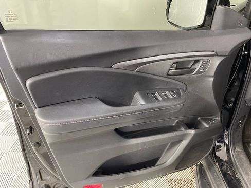 Certified 2023 Honda Passport TrailSport image 11