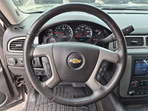 Used 2013 Chevrolet Suburban LT AWD/4WD image 21