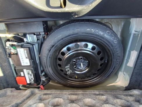 Used 2015 Dodge Charger SXT image 50