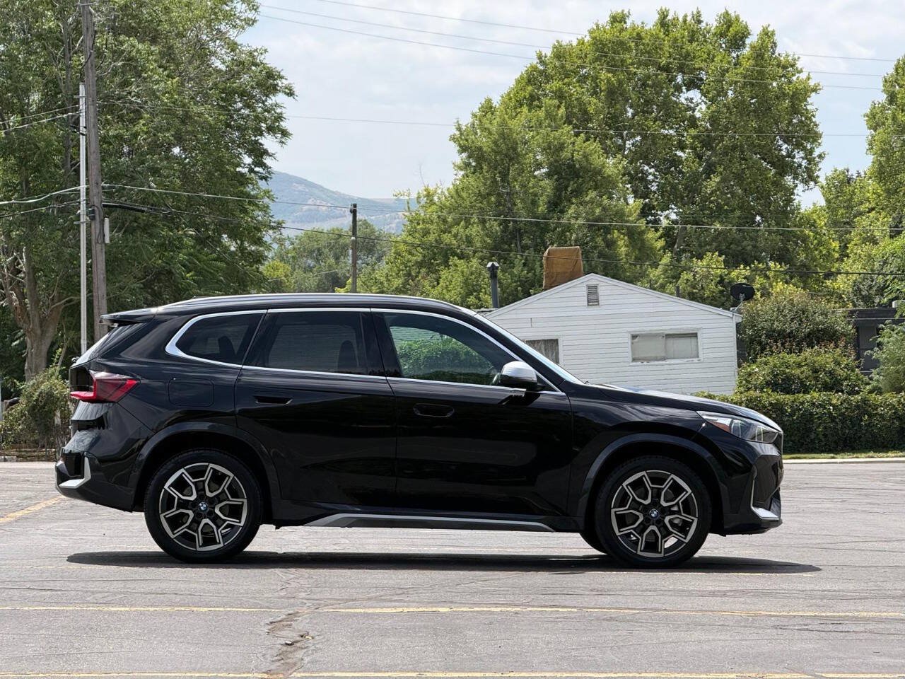 Used 2023 BMW X1 xDrive28i w/ Convenience Package AWD/4WD image 6