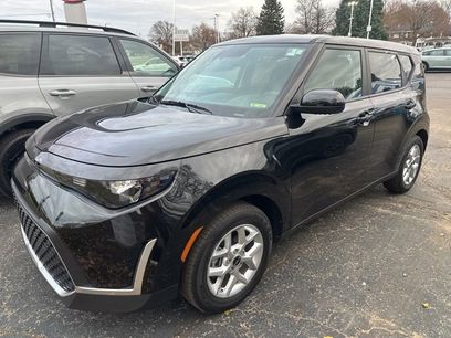 Used 2024 Kia Soul LX w/ Option Group 015