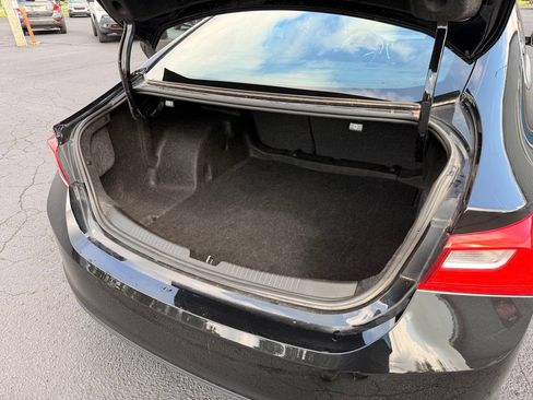 Used 2023 Chevrolet Malibu LT FWD image 23