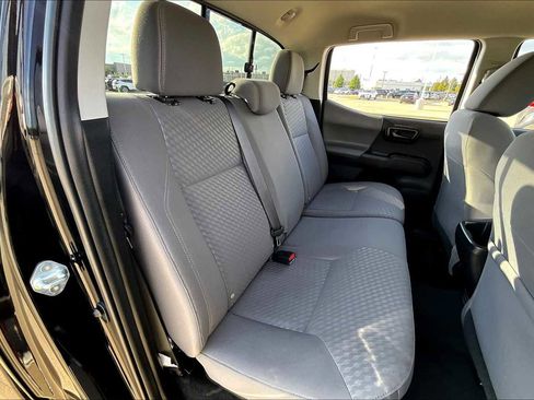 Used 2023 Toyota Tacoma SR image 18