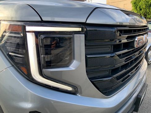 Used 2024 GMC Sierra 1500 Elevation AWD/4WD image 8