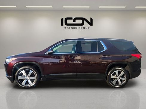 Used 2021 Chevrolet Traverse LT w/ LT Premium Package image 4