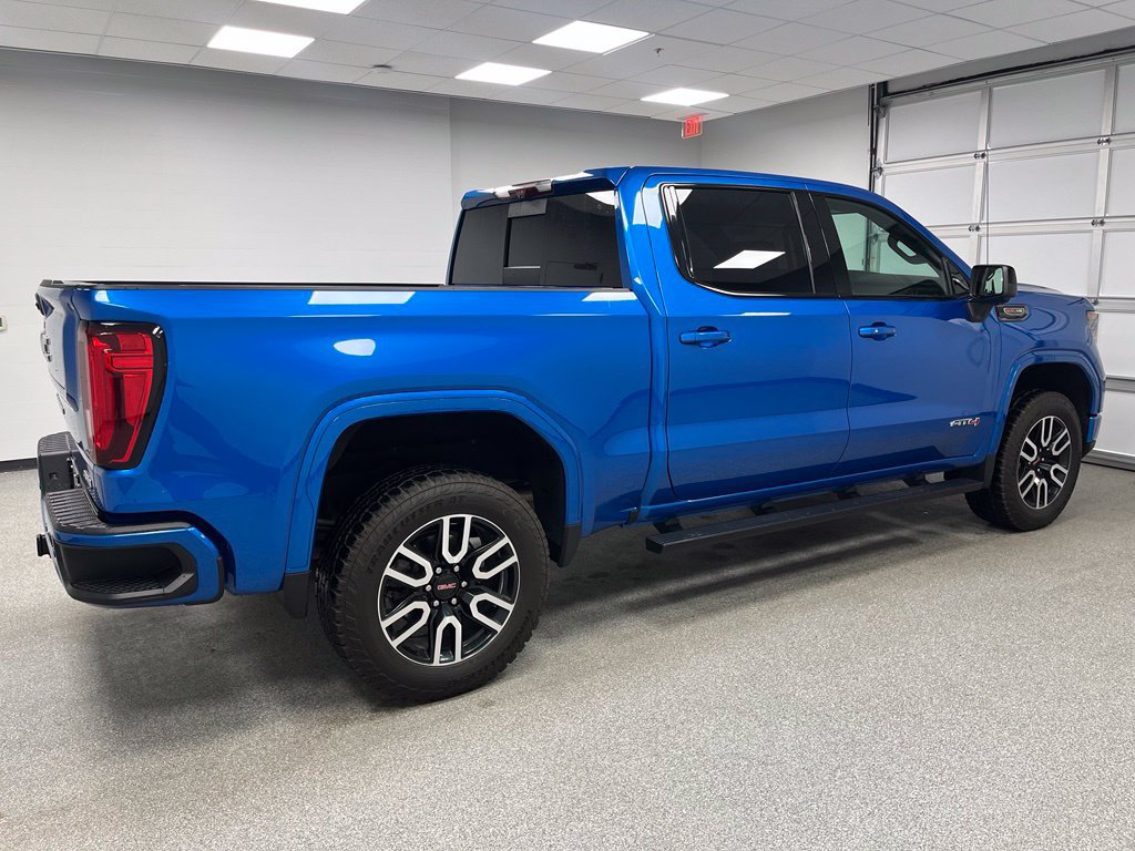 Used 2023 GMC Sierra 1500 AT4 w/ Technology Package AWD/4WD image 10