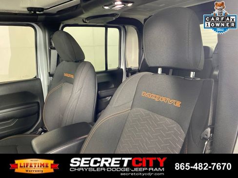 Used 2023 Jeep Gladiator Mojave w/ Cold Weather Group AWD/4WD image 10