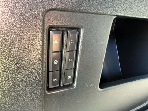 Used 2019 Ford Expedition Platinum image 21