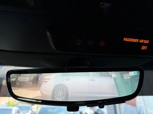 Used 2019 Chevrolet Camaro SS w/ Black Appearance Package RWD image 21