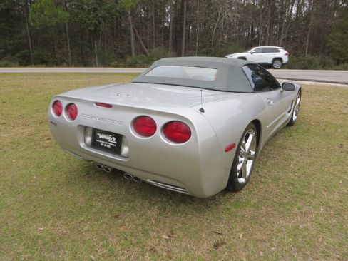 Used 2003 Chevrolet Corvette Convertible w/ Preferred Equipment Group1 image 6