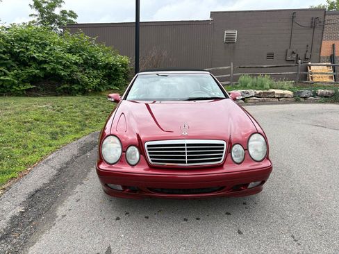 Used 2000 Mercedes-Benz CLK 320 Cabriolet image 2