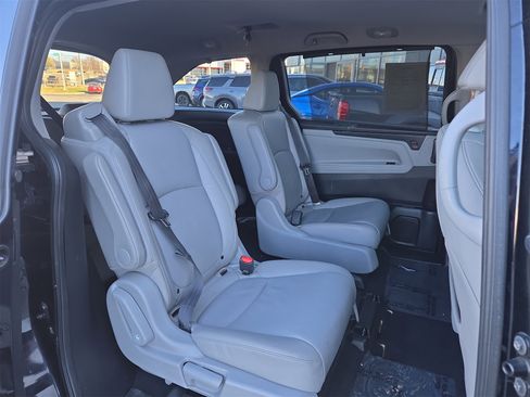 Used 2018 Honda Odyssey EX-L image 14