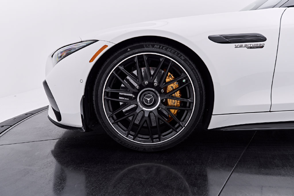 Used 2025 Mercedes-Benz SL 63 AMG 4MATIC image 5