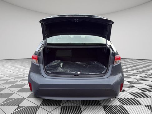 Used 2024 Toyota Corolla LE image 5