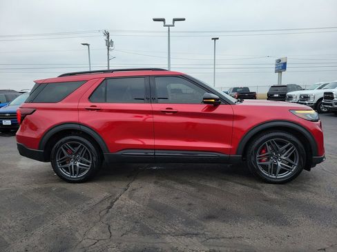 Certified 2025 Ford Explorer ST w/ Sun And Sound Package image 3