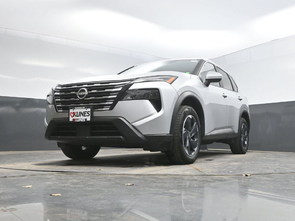 Used 2025 Nissan Rogue SV AWD/4WD image 31