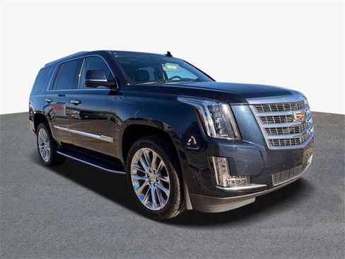 Used 2020 Cadillac Escalade Premium Luxury image 4