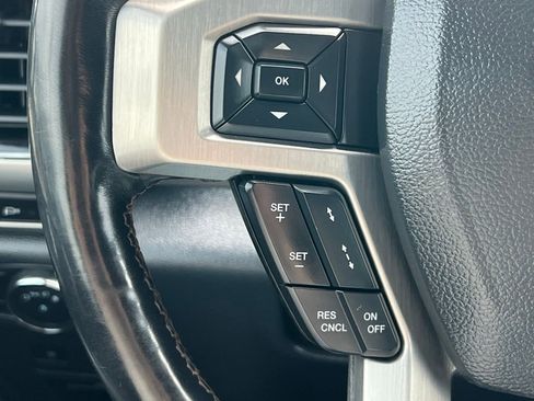 Used 2022 Ford F250 Platinum w/ FX4 Off-Road Package image 37