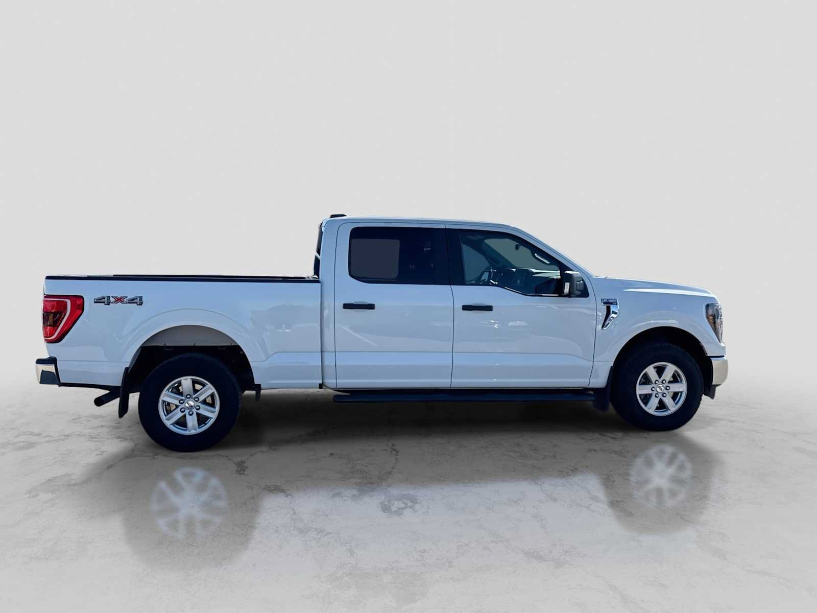 Certified 2023 Ford F150 XLT w/ Trailer Tow Package AWD/4WD image 7