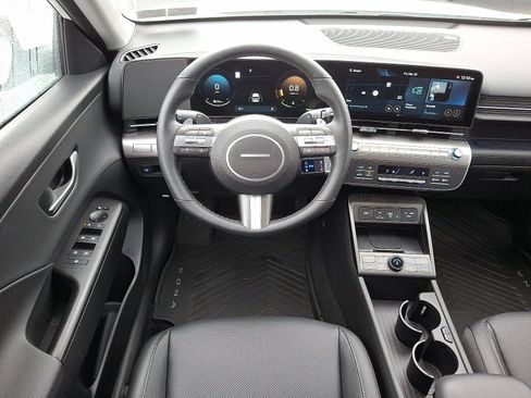 Certified 2025 Hyundai Kona Limited image 12
