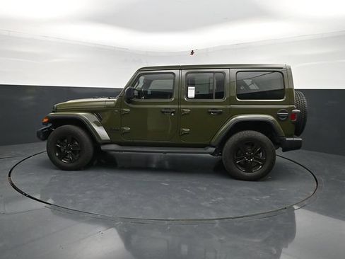 Used 2023 Jeep Wrangler Unlimited Sahara AWD/4WD image 5