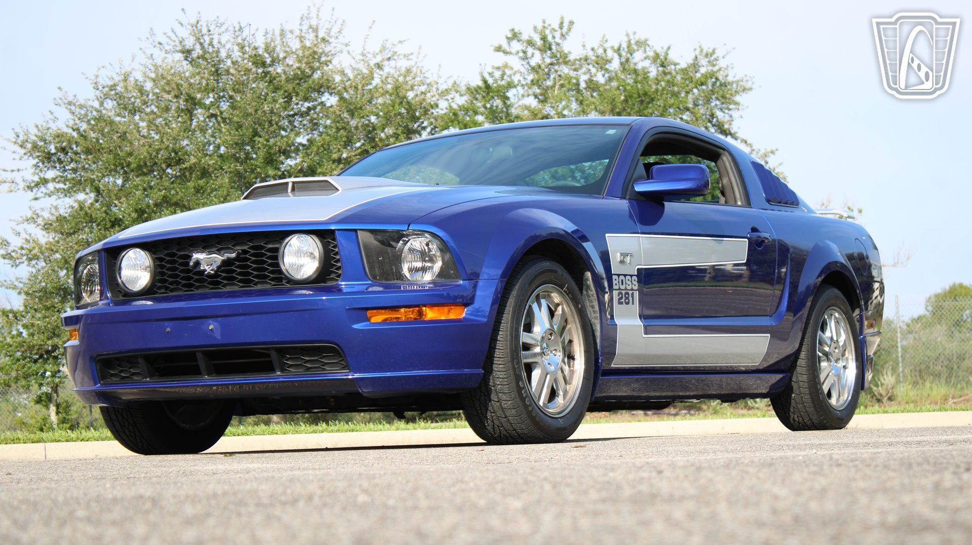Used 2005 Ford Mustang GT RWD image 3