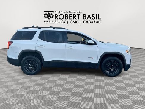 Used 2021 GMC Acadia AT4 w/ Technology Package AWD/4WD image 9