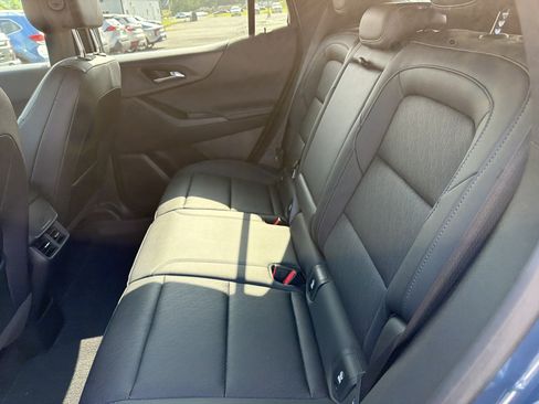 Used 2025 Chevrolet Equinox LT w/ Convenience Package II AWD/4WD image 13