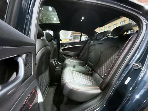 Used 2025 Genesis G70 3.3T Advanced w/ Sport Prestige Package image 19