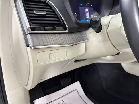 Used 2023 Volvo XC90 B6 Plus w/ Protection Package Premier AWD/4WD image 16