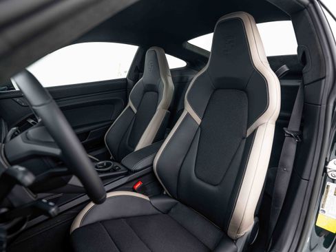 Certified 2026 Porsche 911 GT3 RWD image 25