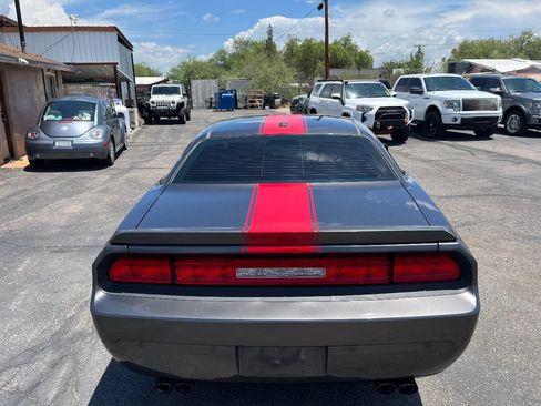 Used 2014 Dodge Challenger SXT RWD image 46