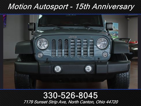 Used 2015 Jeep Wrangler Unlimited Sport image 3