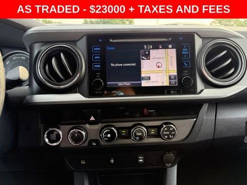 Used 2016 Toyota Tacoma TRD Sport w/ Towing Package AWD/4WD image 22