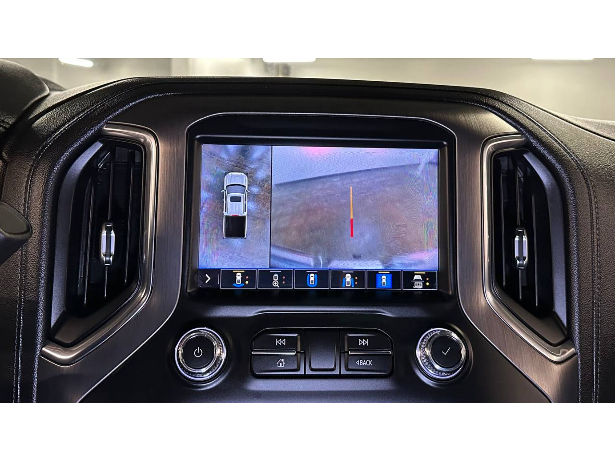Used 2020 GMC Sierra 1500 Denali w/ Denali Ultimate Package AWD/4WD image 32